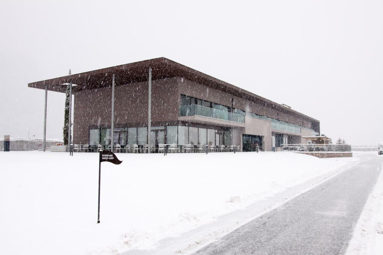 The Lodge Sporthotel - Golfclub Eppan Appiano Sulla Strada Del Vino Exterior foto